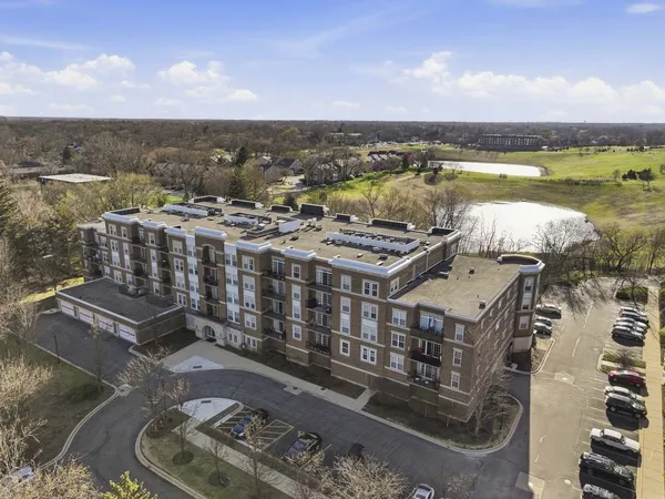 $360,000 | 455 West Wood Street, Unit 405, Palatine, IL 60067