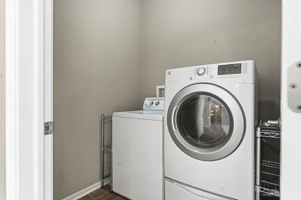 $360,000 | 455 West Wood Street, Unit 405, Palatine, IL 60067