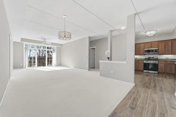 $360,000 | 455 West Wood Street, Unit 405, Palatine, IL 60067