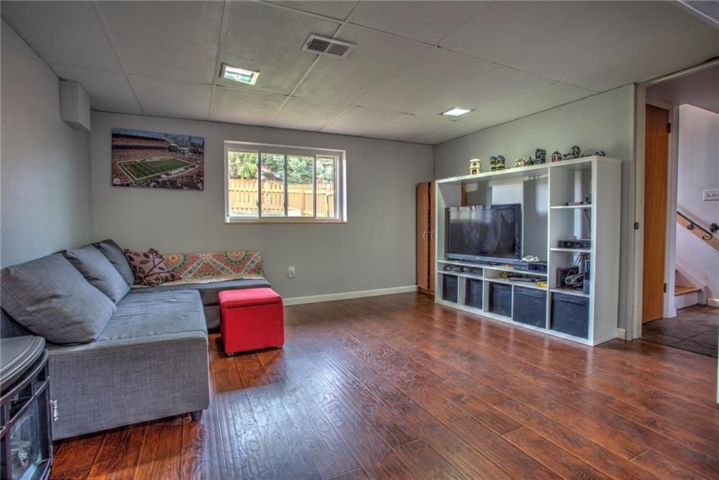 3062 Mt Troy Road Pittsburgh, PA 15212 - Photo 11 of 19 Gallery Image 11
