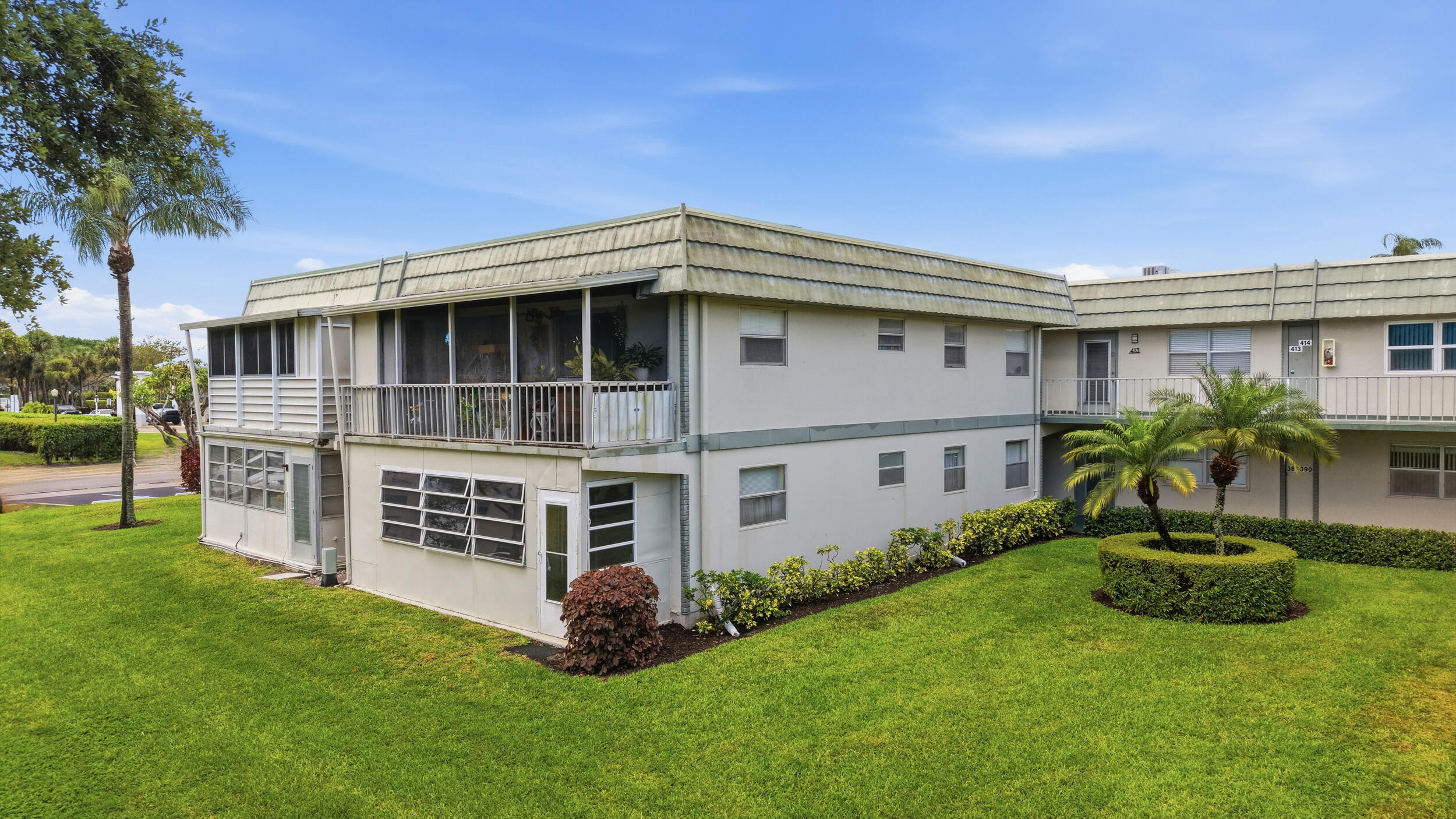 387 Flanders I Delray Beach, FL 33484 - Photo 20 of 40 25_dji_20260427123359_0781_d