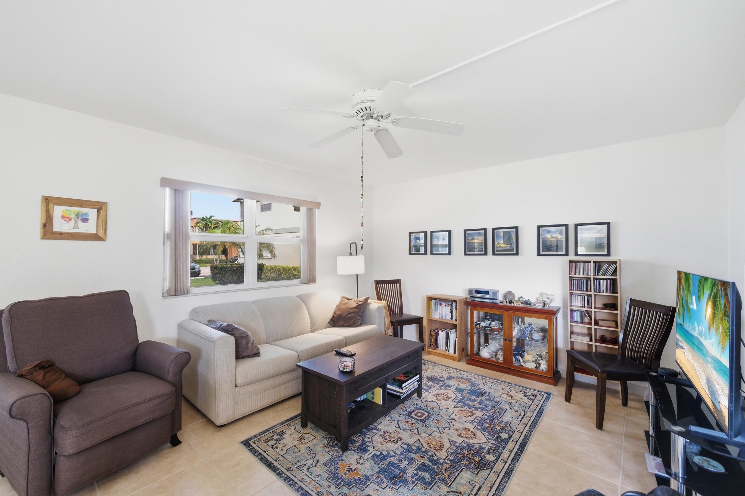 387 Flanders I Delray Beach, FL 33484 - Photo 4 of 40 2__d4s5516