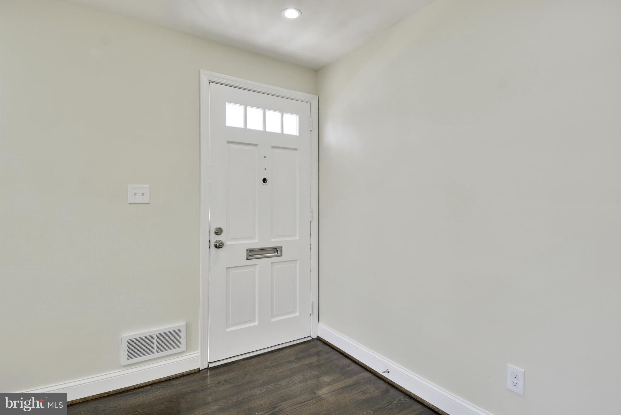 12409 Feldon Street Silver Spring, MD 20906 - Photo 4 of 30 Interior (General)