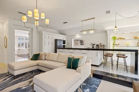 $1,171,000 | 2200 Cliffs Edge Drive, Austin, TX 78733