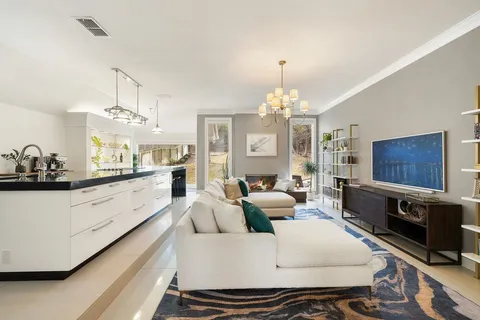 $1,171,000 | 2200 Cliffs Edge Drive, Austin, TX 78733