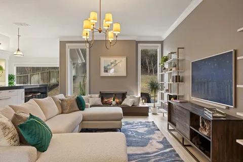 $1,171,000 | 2200 Cliffs Edge Drive, Austin, TX 78733