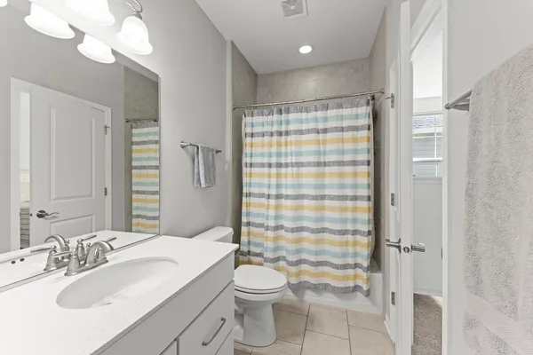 $965,000 | 51 Somerset Circle, Wheaton, IL 60189