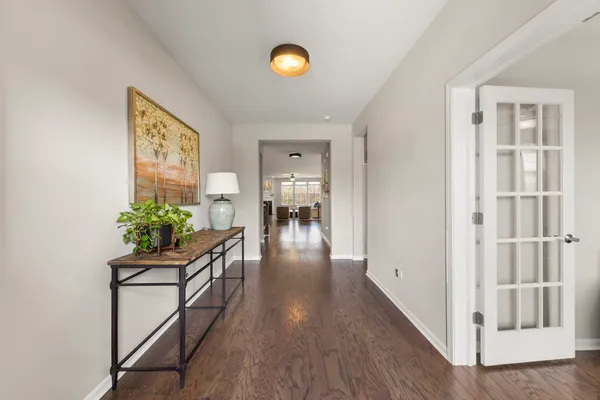 $965,000 | 51 Somerset Circle, Wheaton, IL 60189