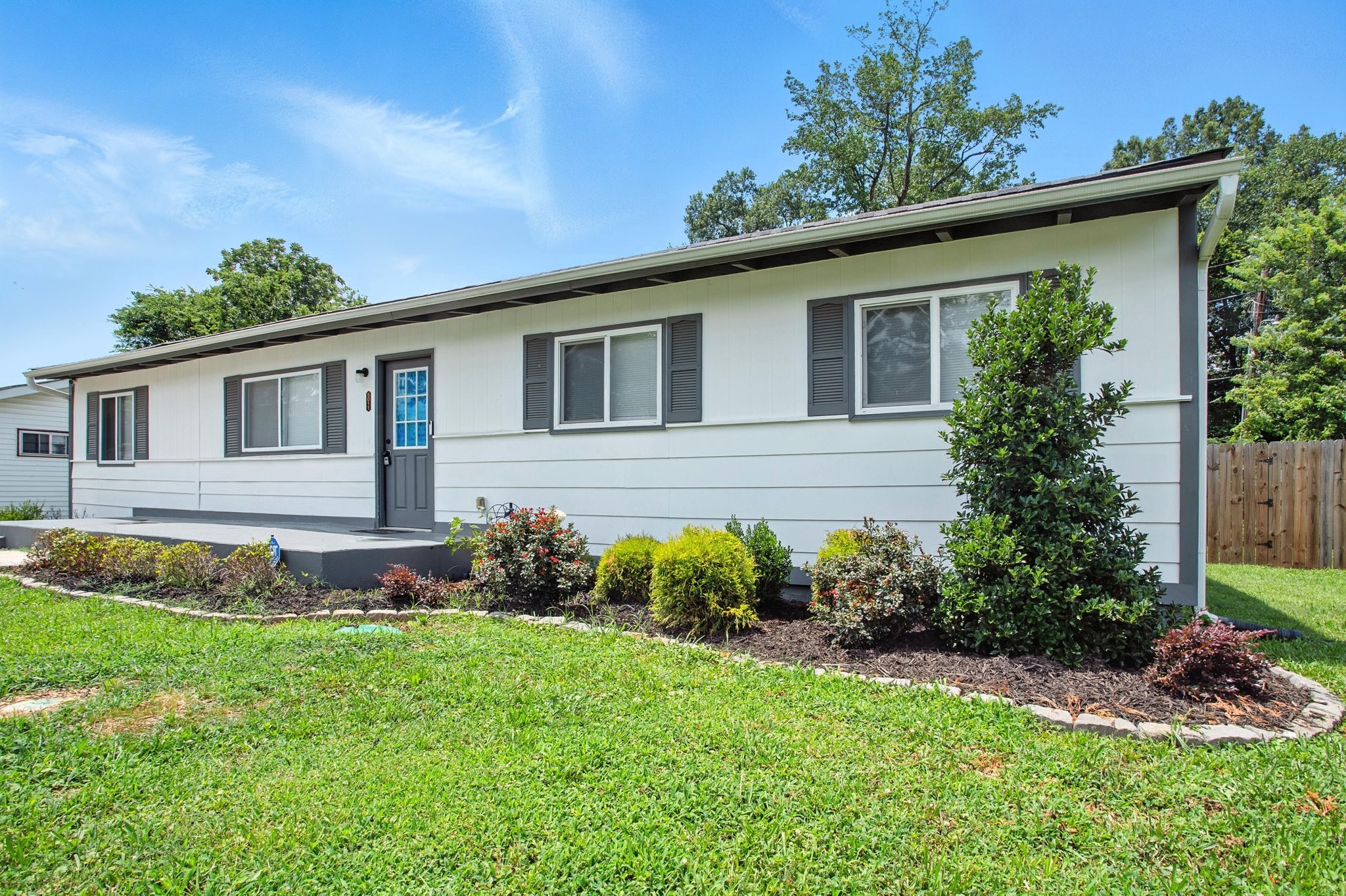 5011 Jarrett Road Chattanooga, TN 37416 - Photo 4 of 31