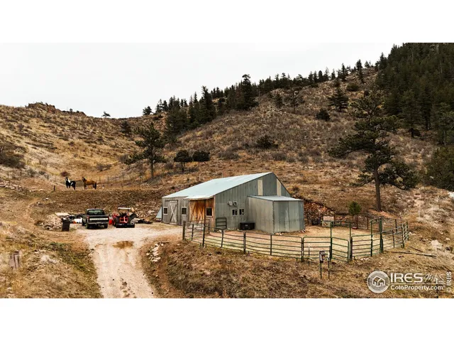 a black and white photo of a house