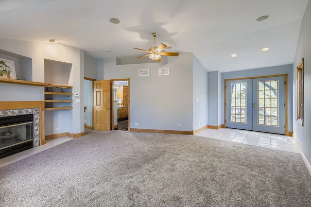 $575,000 | 5904 Elm Street, Lisle, IL 60532