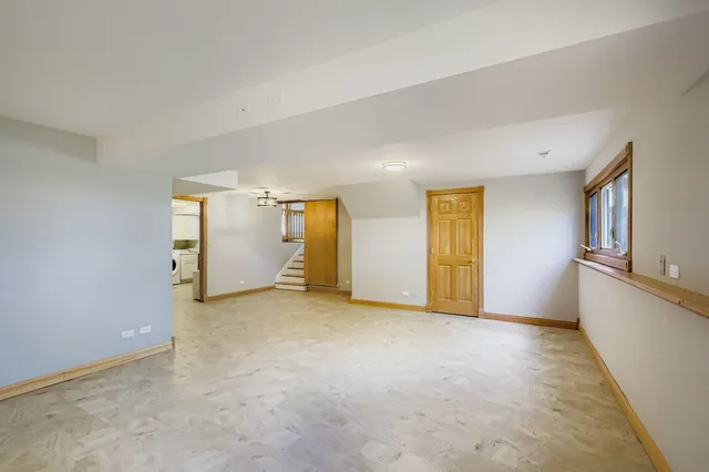 $575,000 | 5904 Elm Street, Lisle, IL 60532