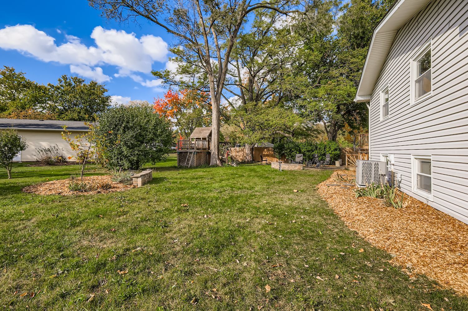 5904 Elm Street Lisle, IL 60532 - Photo 27 of 36 a view of backyard with a garden and entertaining space