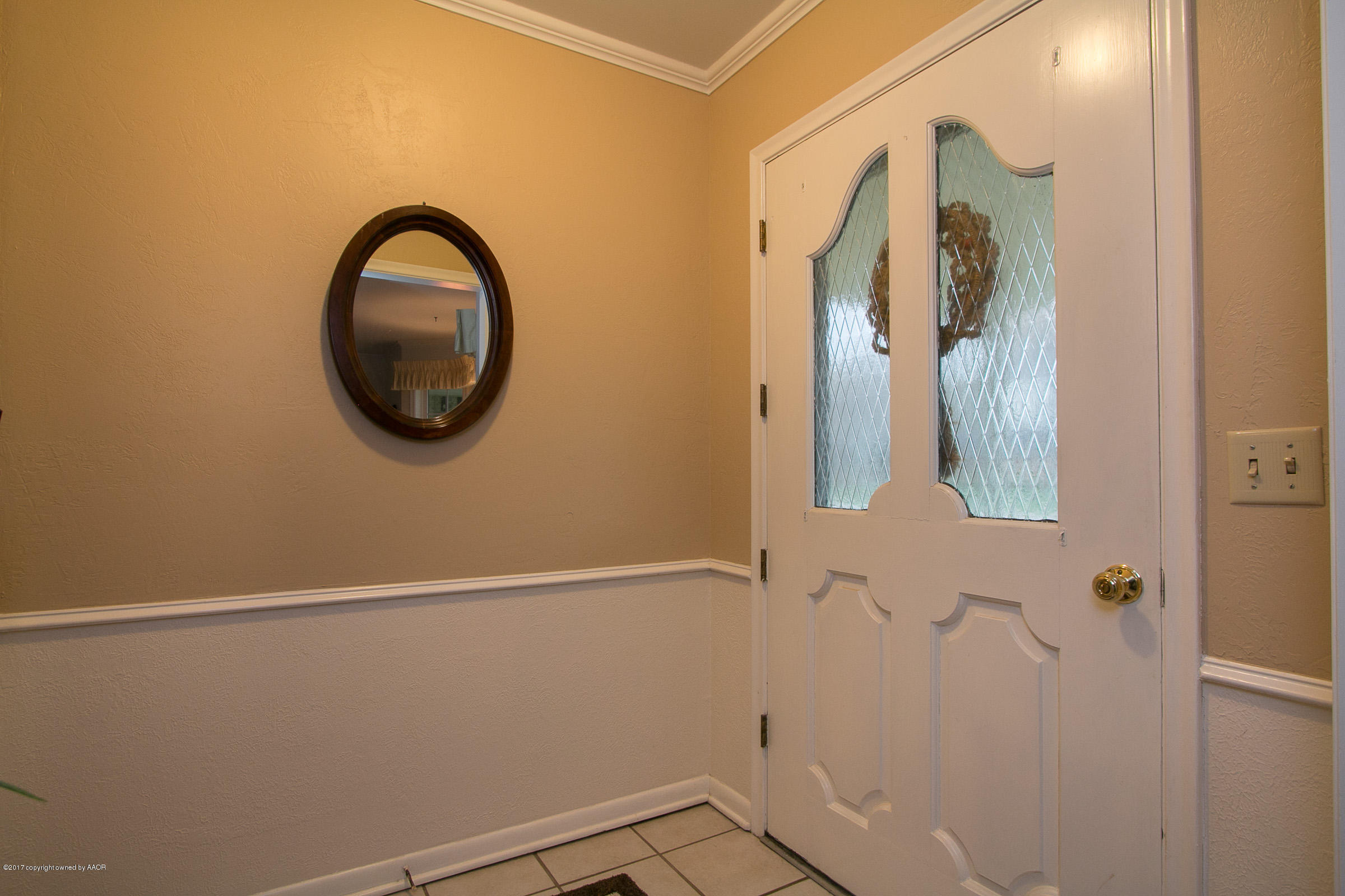 7000 Dreyfuss Road Amarillo, TX 79106 - Photo 4 of 25 004_Foyer