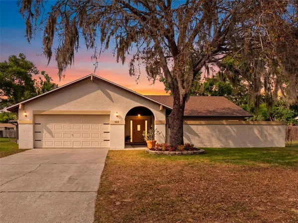 $425,000 | 322 Hollowtree Drive, Seffner, FL 33584