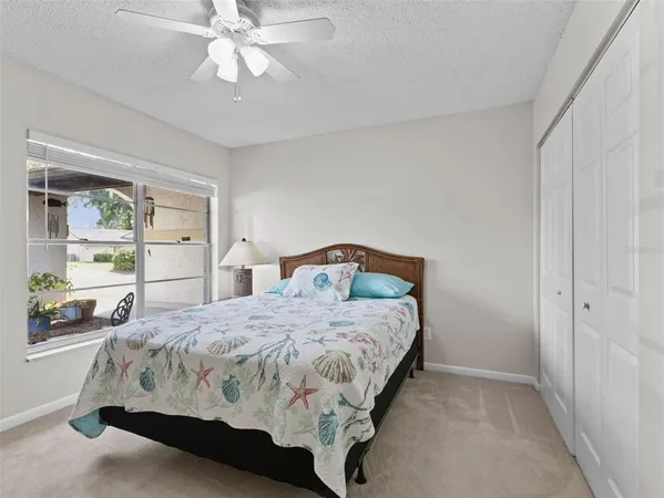 $425,000 | 322 Hollowtree Drive, Seffner, FL 33584