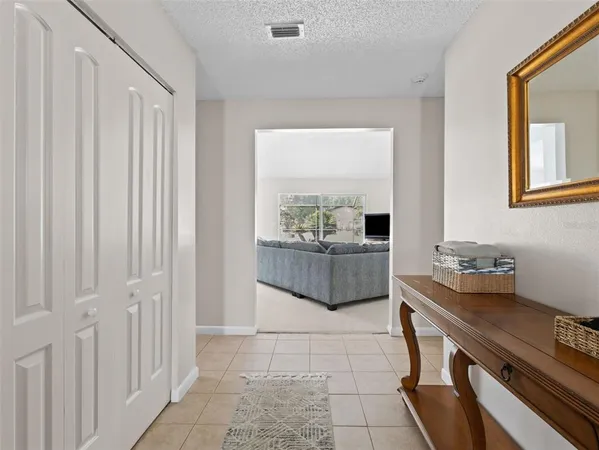 $425,000 | 322 Hollowtree Drive, Seffner, FL 33584