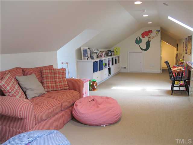 2140 Ridge Road Raleigh, NC 27607 - Photo 21 of 25
