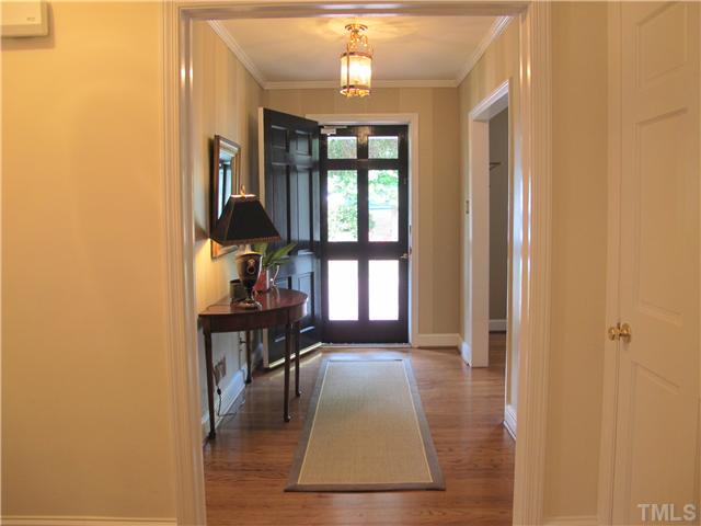 2140 Ridge Road Raleigh, NC 27607 - Photo 4 of 25