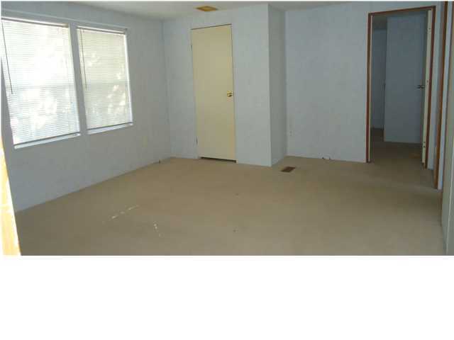 8423 Rynes Circle Navarre, FL 32566 - Photo 14 of 19 Gallery Image 14