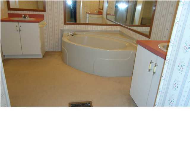 8423 Rynes Circle Navarre, FL 32566 - Photo 17 of 19 Gallery Image 17