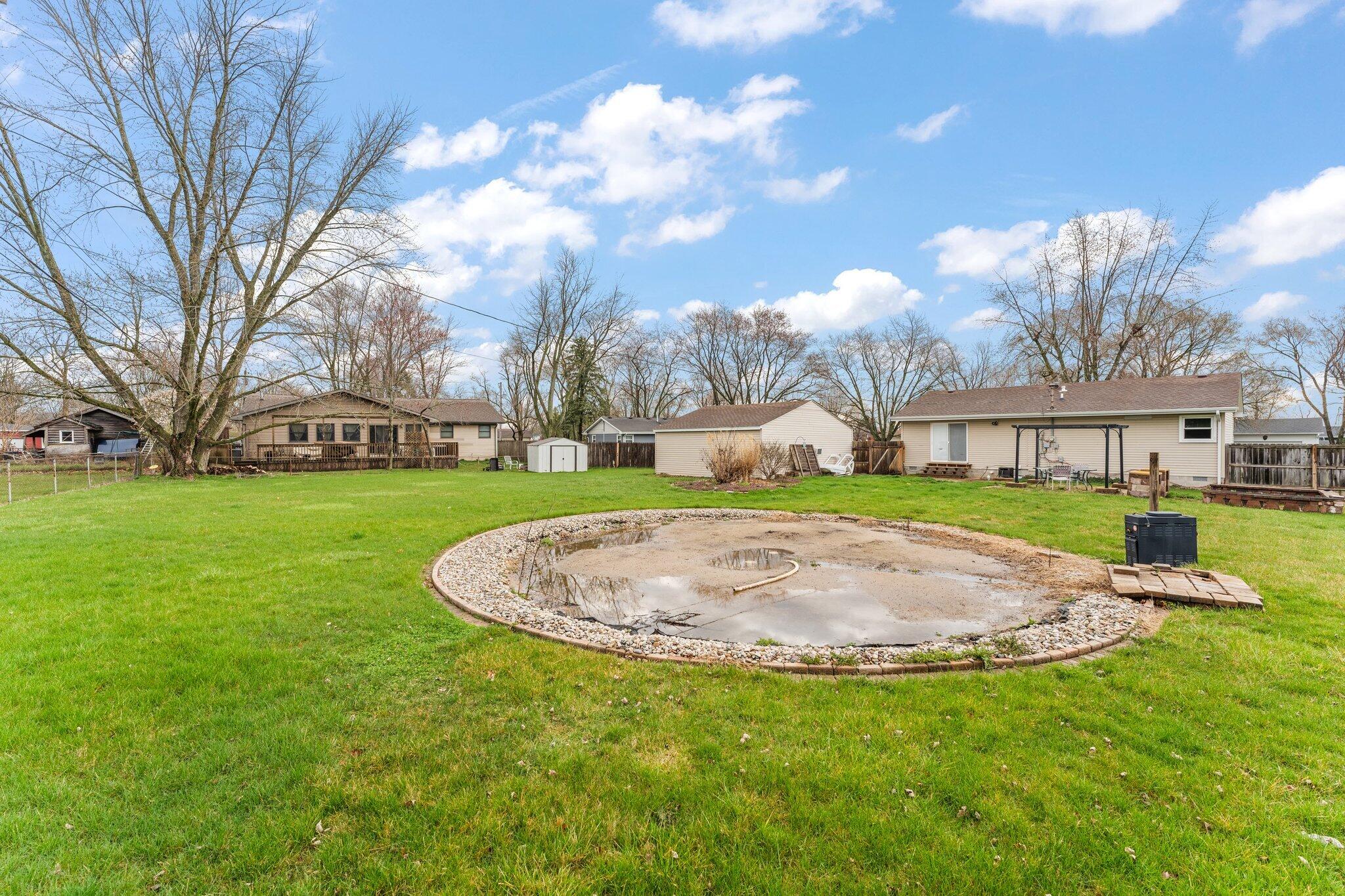 424 Mockingbird Lane Lowell, IN 46356 - Photo 17 of 17 2048x1365