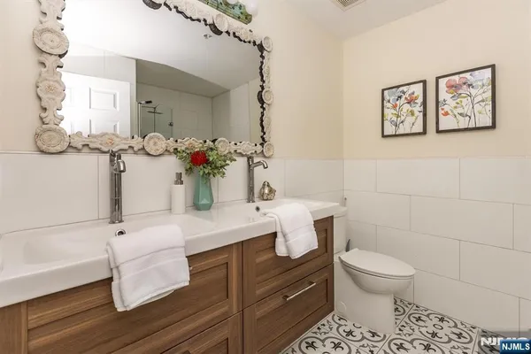 $429,000 | 52 Greenbrook Drive, Unit 52, Bloomfield, NJ 07003