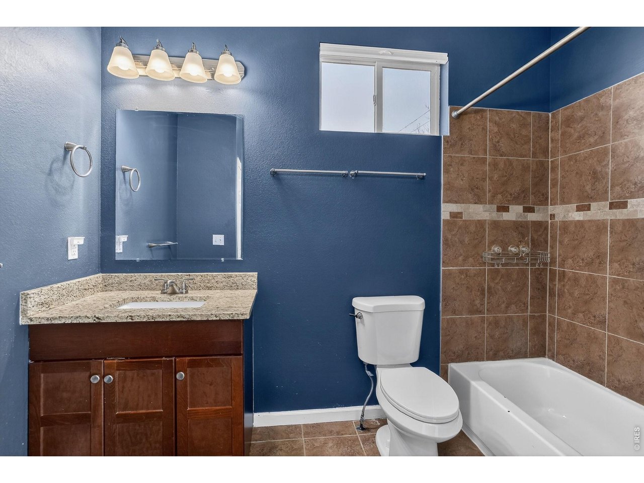 326 South Raleigh Street Denver, CO 80219 - Photo 11 of 17 Bathroom 2-ensuite