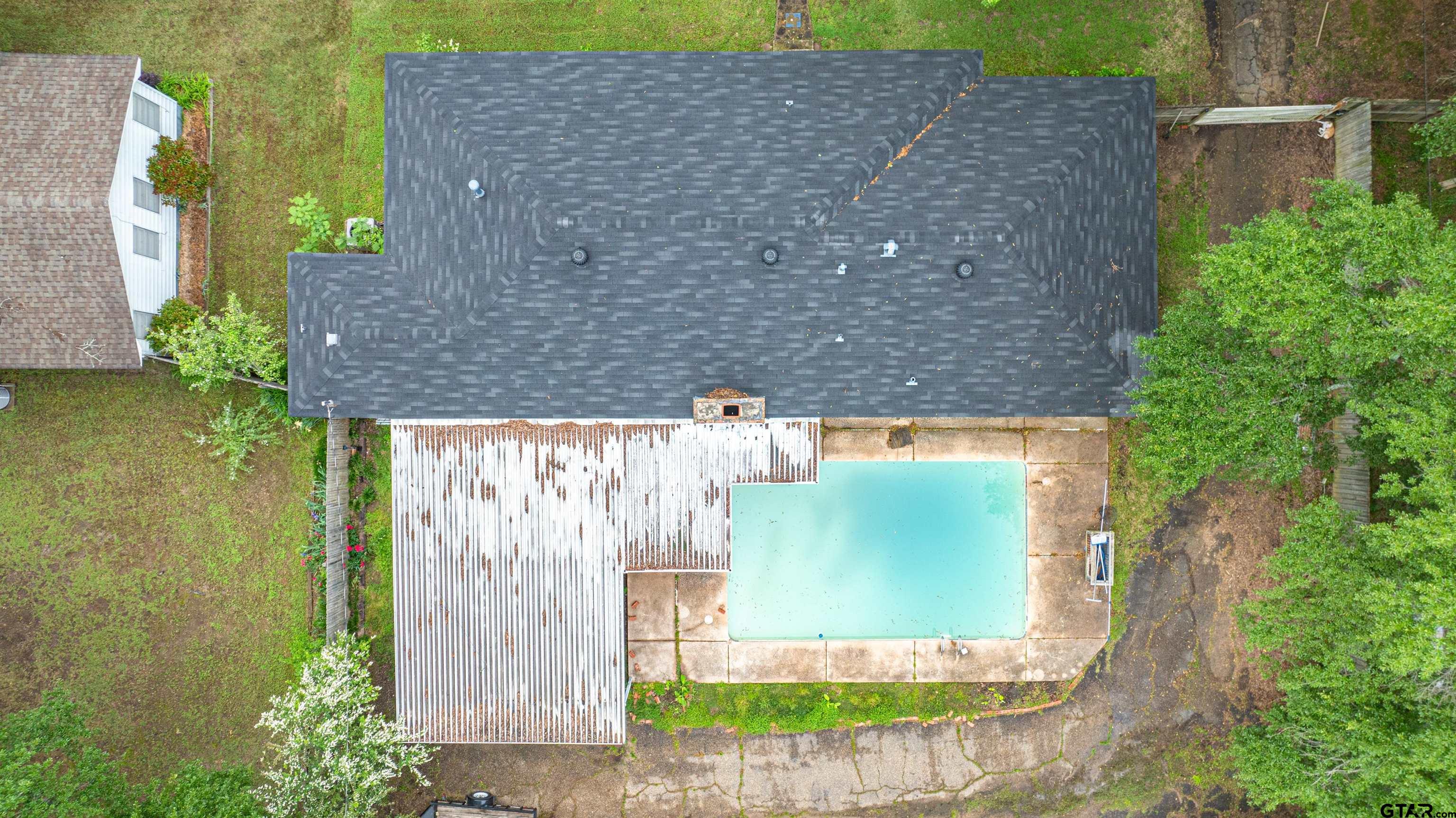 206 Summit Drive Gilmer, TX 75644 - Photo 20 of 24 an aerial view of a house