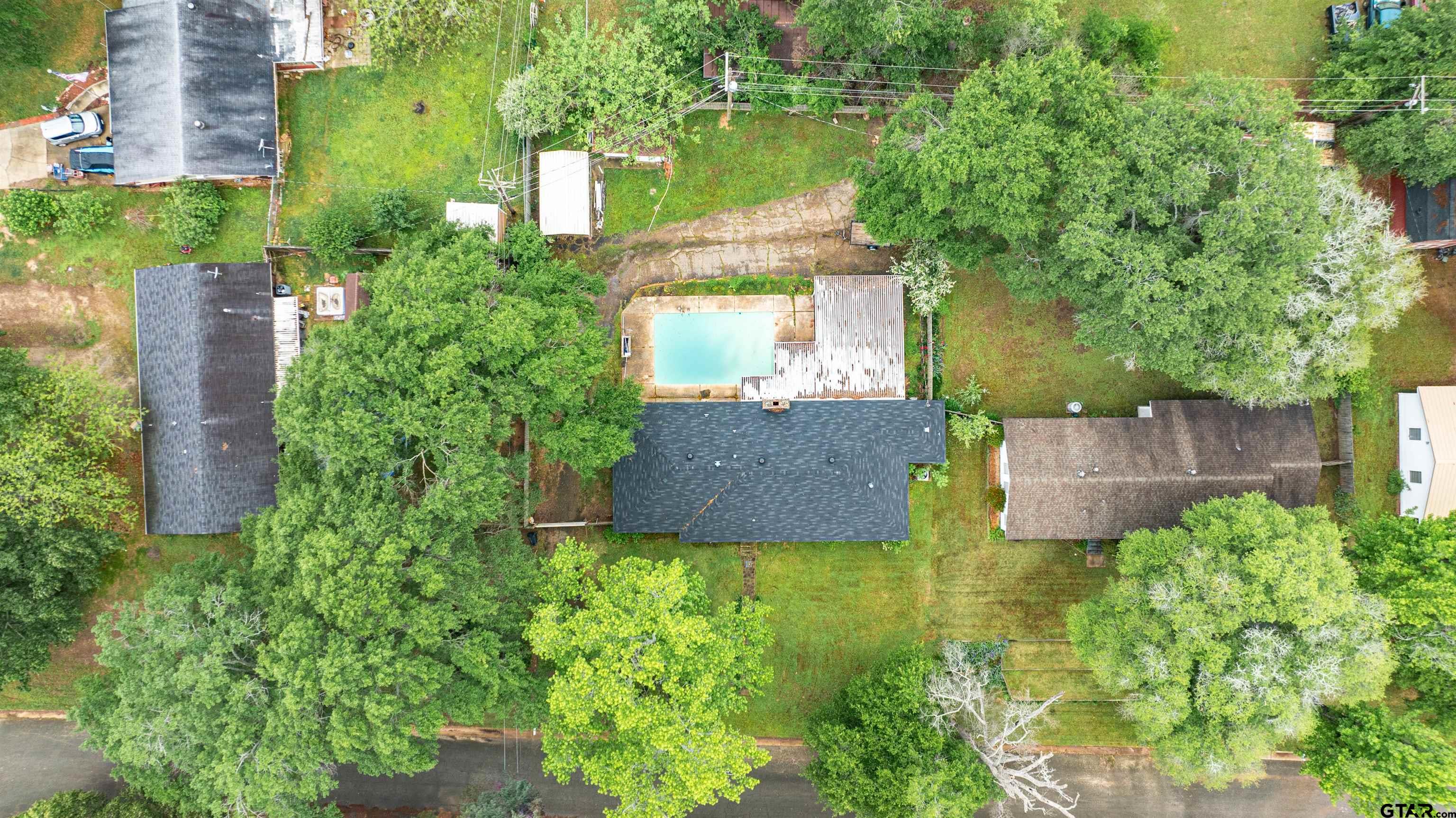 206 Summit Drive Gilmer, TX 75644 - Photo 21 of 24 an aerial view of a house