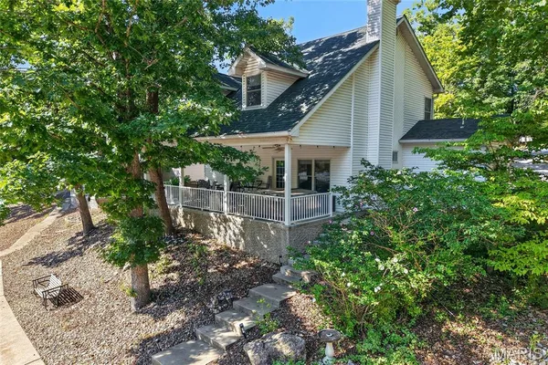 $529,900 | 133 Wye Drive, Lake Ozark, MO 65049