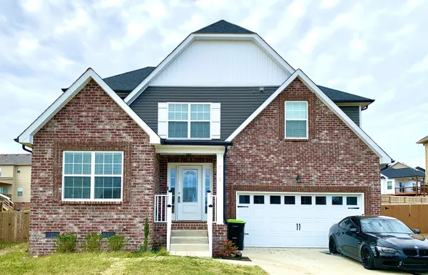 $2,100 | 712 Banister Drive, Clarksville, TN 37042