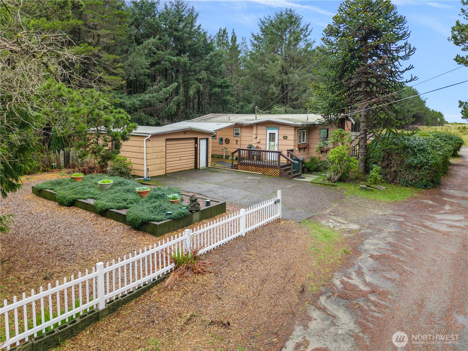 1206 184th Place Long Beach, WA 98631 - Photo 2 of 37