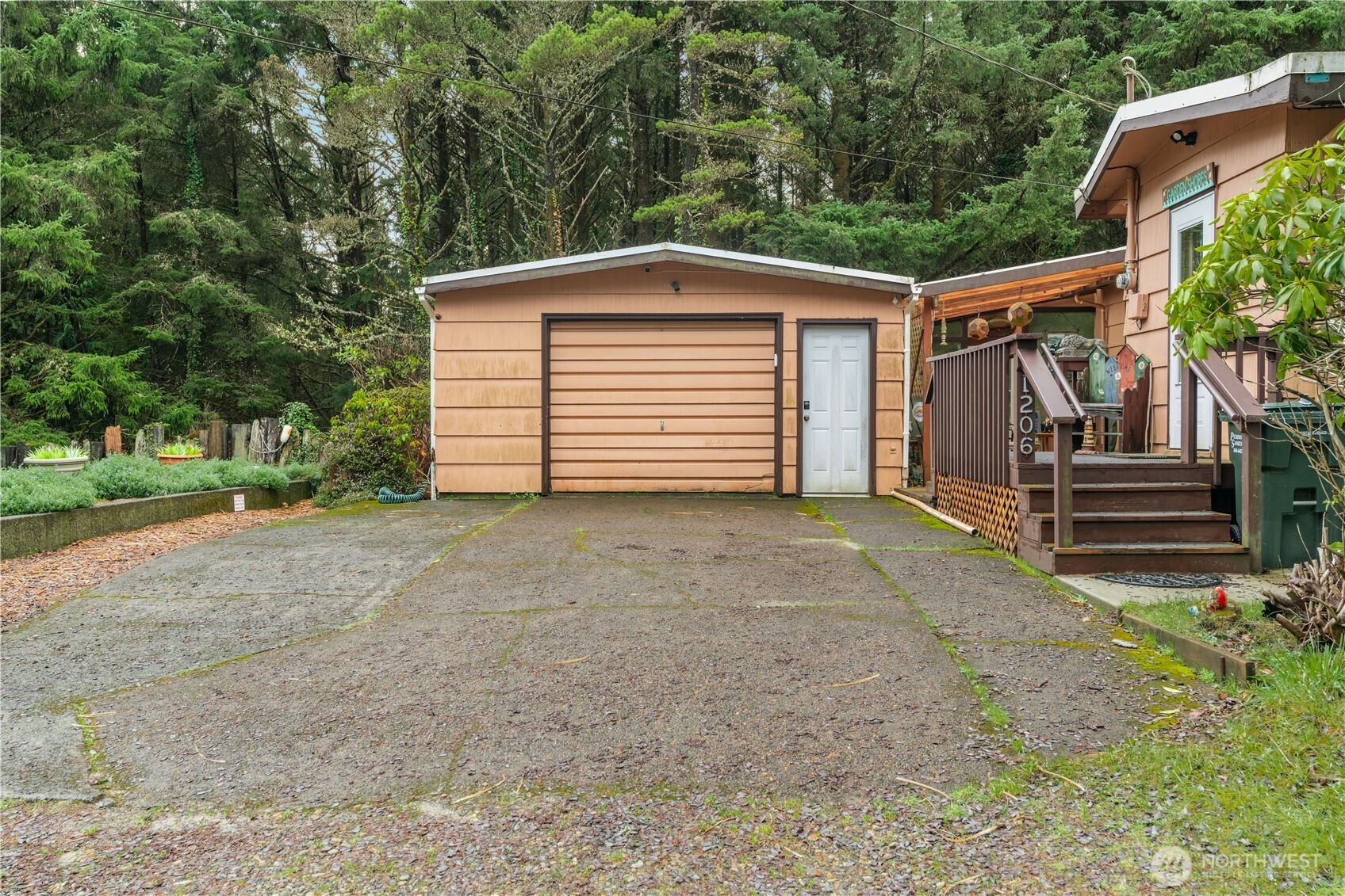 1206 184th Place Long Beach, WA 98631 - Photo 3 of 37
