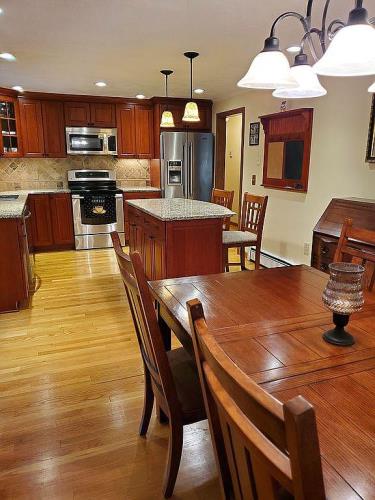 1 June Circle Wakefield, MA 01880 - Photo 16 of 38