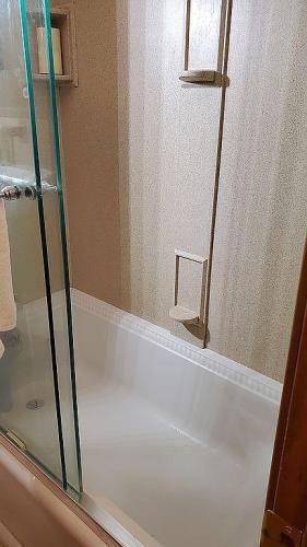 1 June Circle Wakefield, MA 01880 - Photo 19 of 38