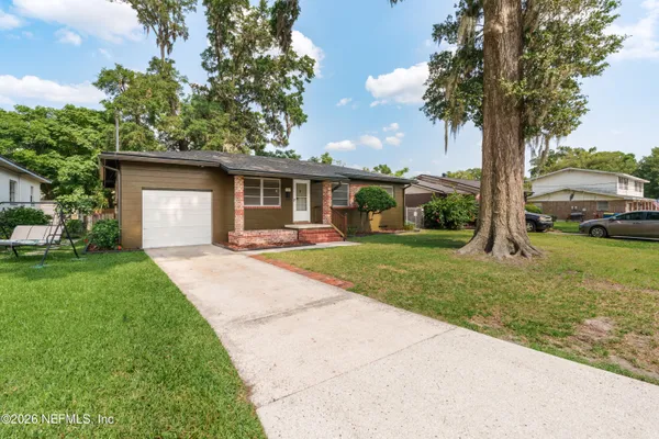$1,600 | 1329 Hollyhock Circle, Jacksonville, FL 32211