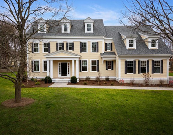 9 Peachtree Road Lexington, MA 02420 - Photo 1 of 24