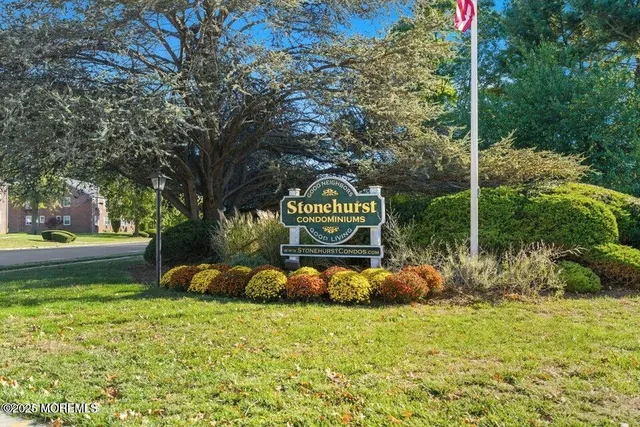 $1,900 | 76 Manchester Court, Unit B, Freehold, NJ 07728