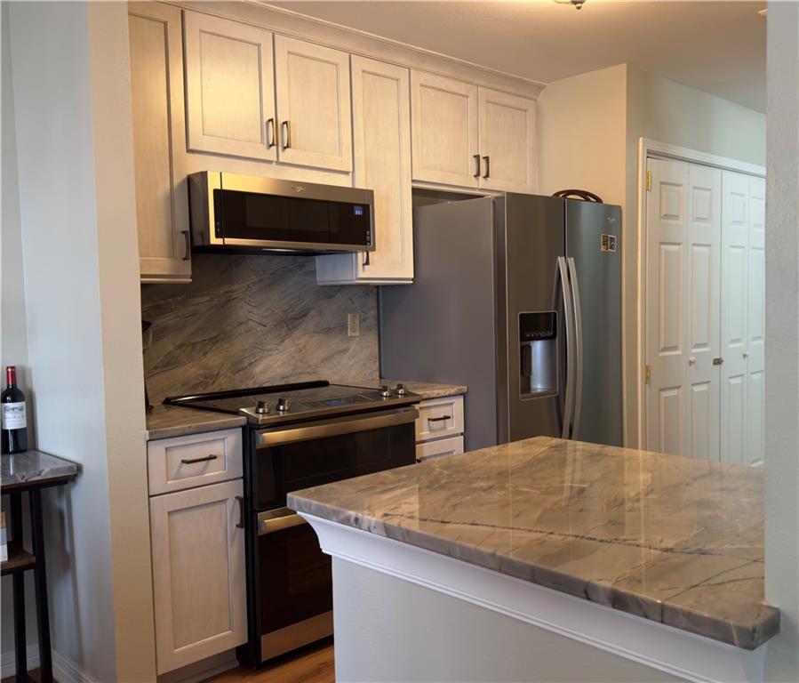 657 Colbert Street, Unit 25 Mandeville, LA 70448 - Photo 17 of 28 Gallery Image 17