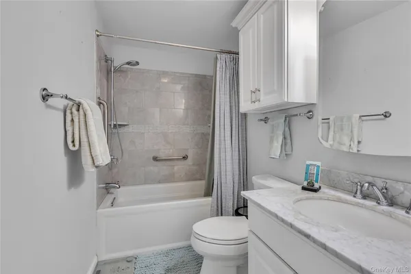 $500,000 | 203 Williamsburg Drive, Mahopac, NY 10541