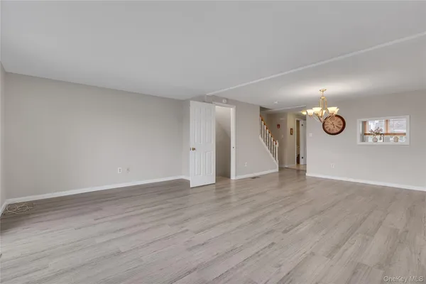 $500,000 | 203 Williamsburg Drive, Mahopac, NY 10541