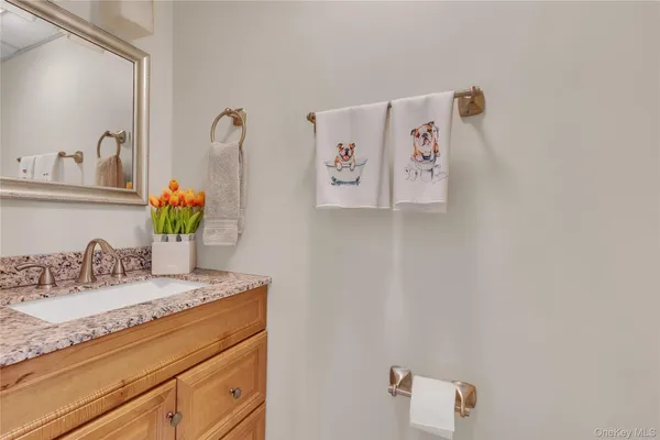 $500,000 | 203 Williamsburg Drive, Mahopac, NY 10541