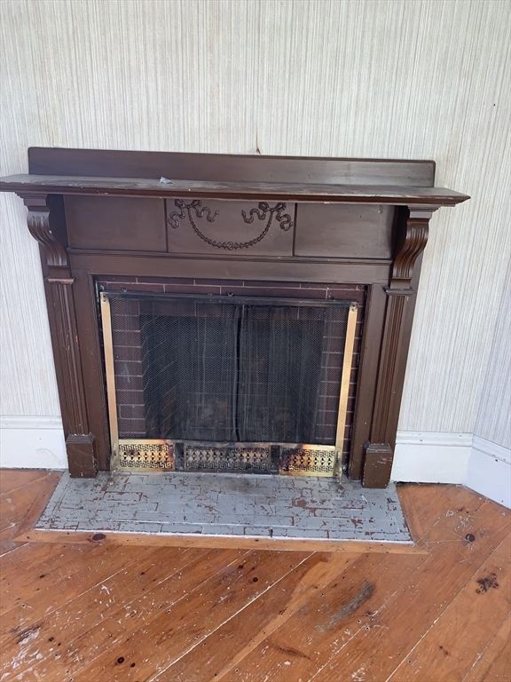 72 Green Street Athol, MA 01331 - Photo 25 of 36 a front view of a house