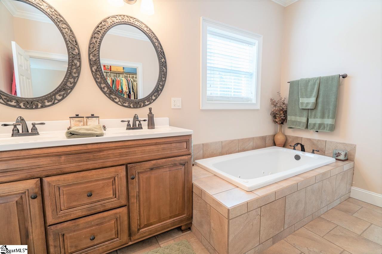 220 Boggs Road Belton, SC 29627 - Photo 17 of 36