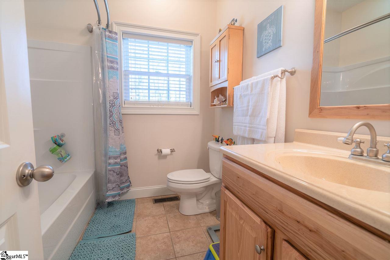 220 Boggs Road Belton, SC 29627 - Photo 27 of 36