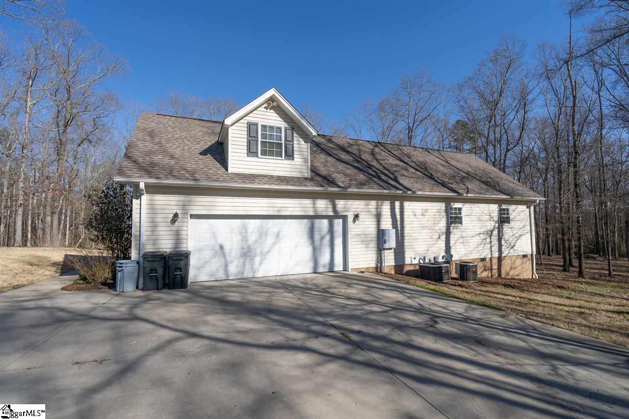 220 Boggs Road Belton, SC 29627 - Photo 31 of 36