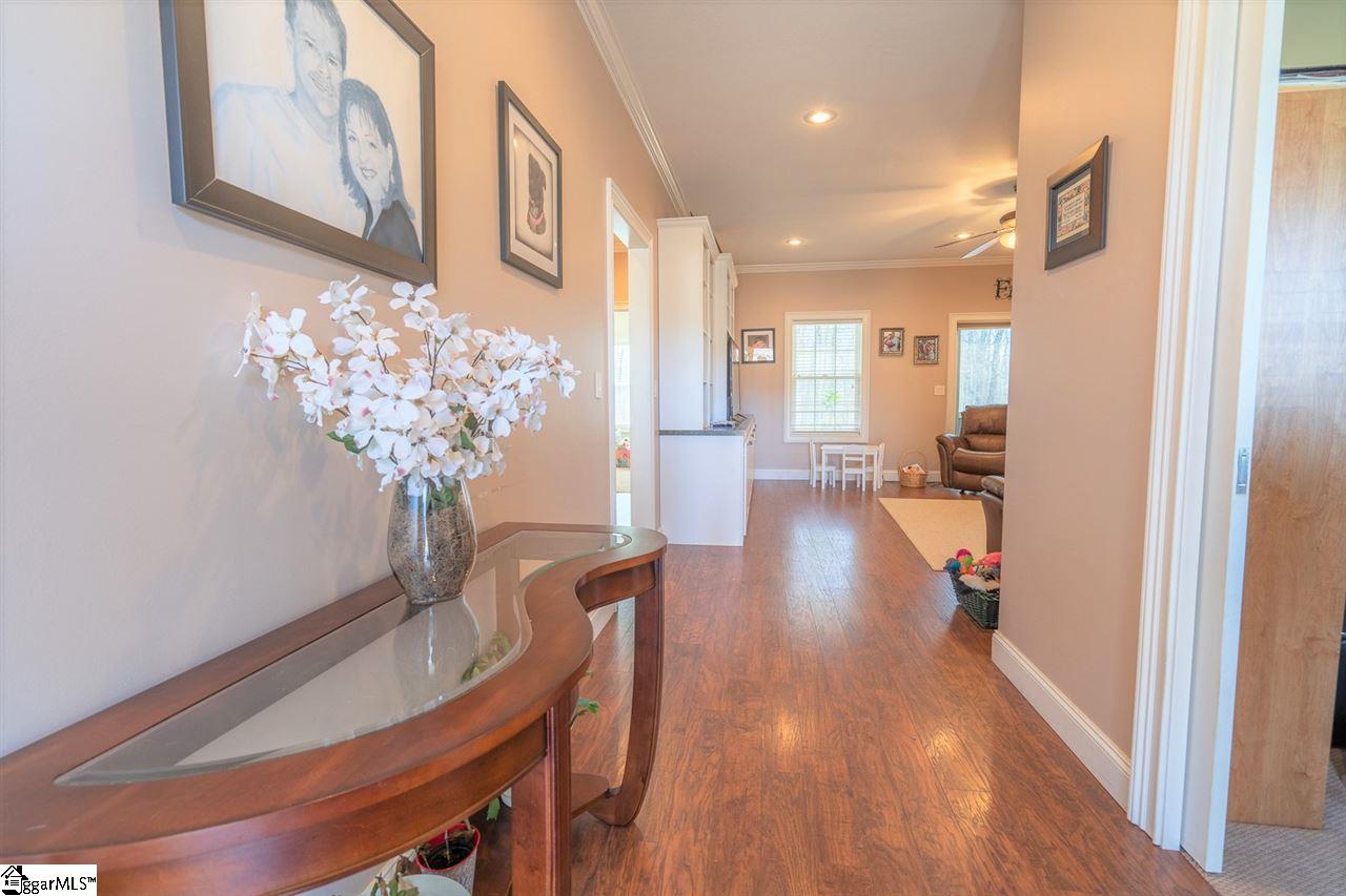 220 Boggs Road Belton, SC 29627 - Photo 7 of 36
