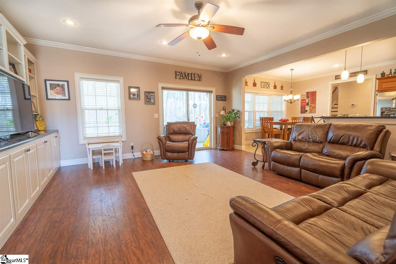 220 Boggs Road Belton, SC 29627 - Photo 8 of 36