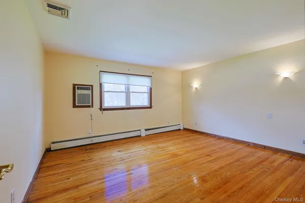 $625,000 | 70 Bayberry Drive, Monroe, NY 10950